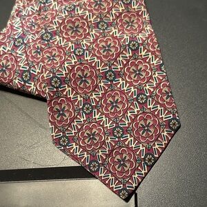 Valentino Geometric Red and Blue silk handmade in Italy Tie